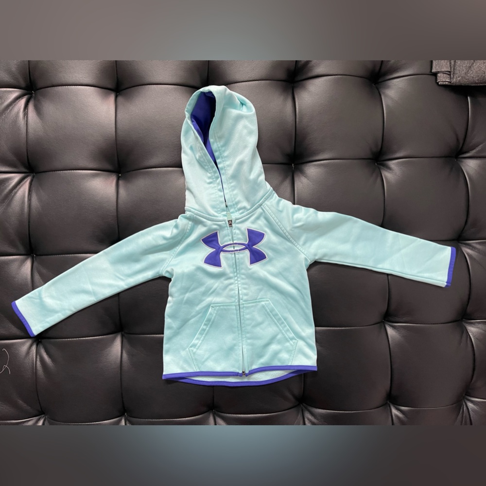 Girls Under Armour hoodie - size 4T